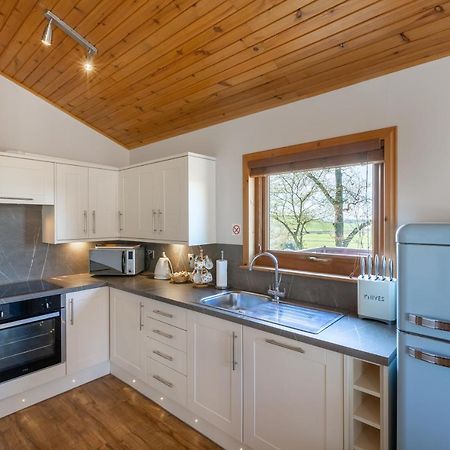 Douglas Fir Lodge With Hot Tub Cupar Luaran gambar