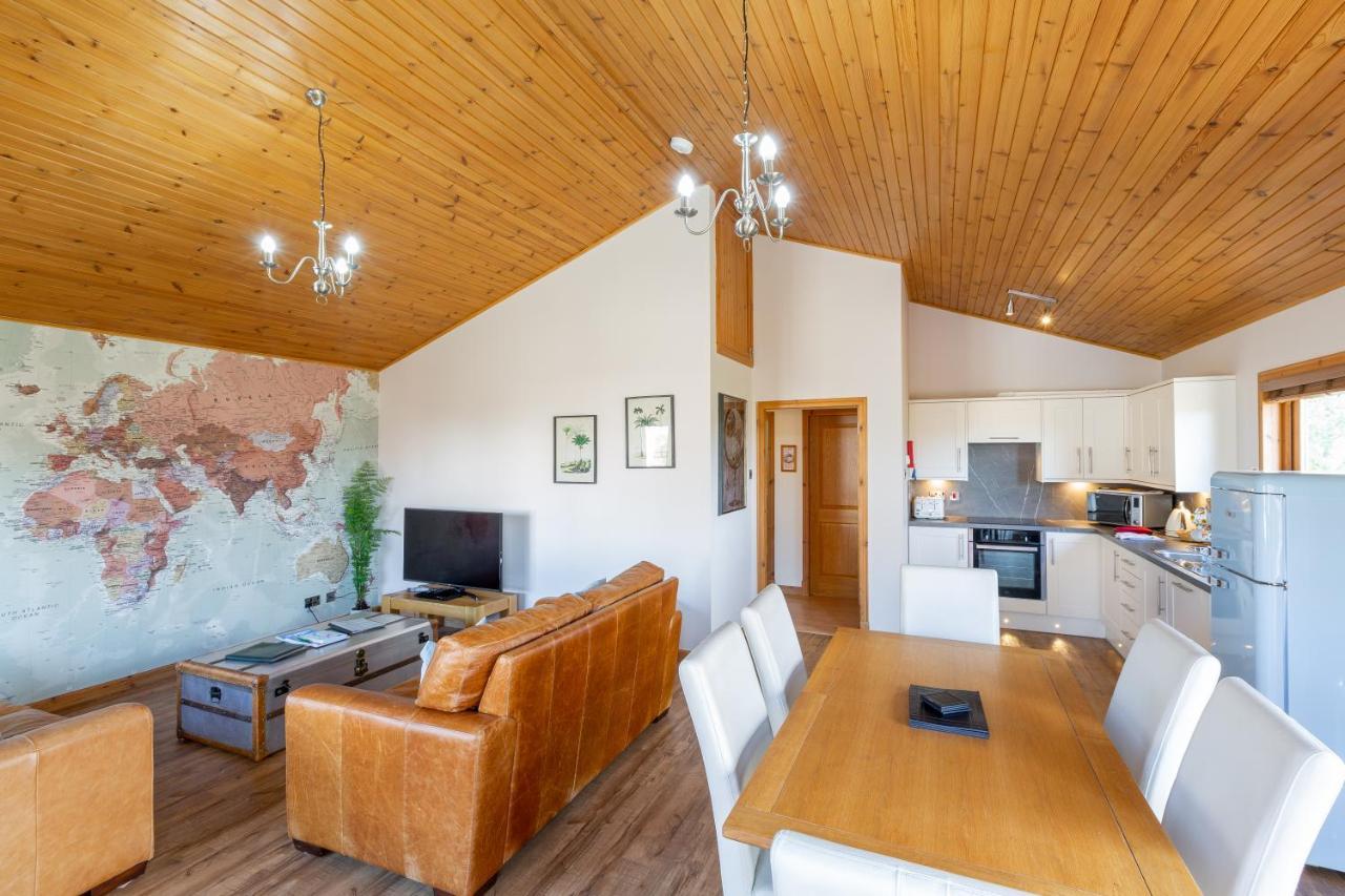 Douglas Fir Lodge With Hot Tub Cupar Luaran gambar