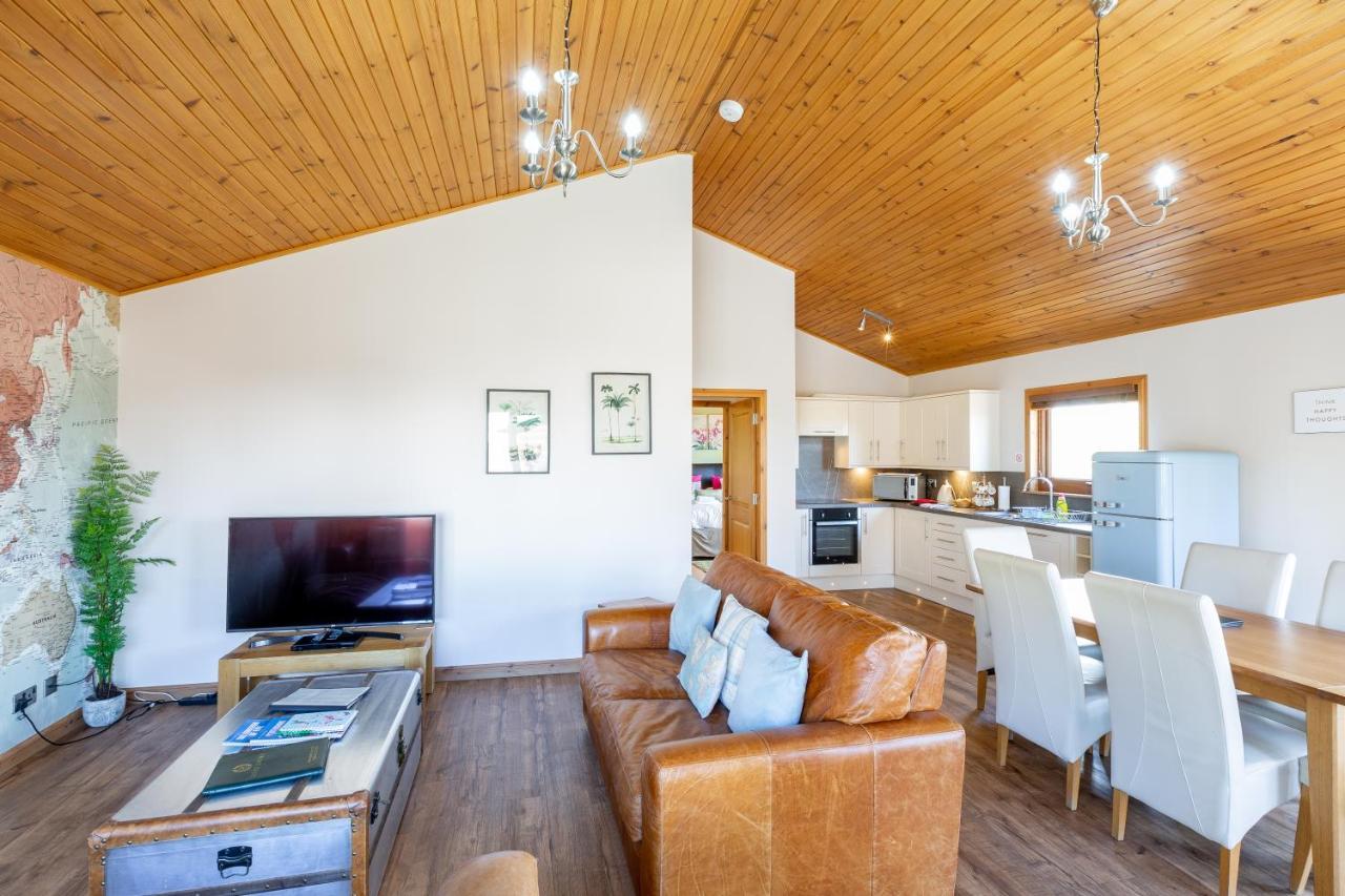 Douglas Fir Lodge With Hot Tub Cupar Luaran gambar