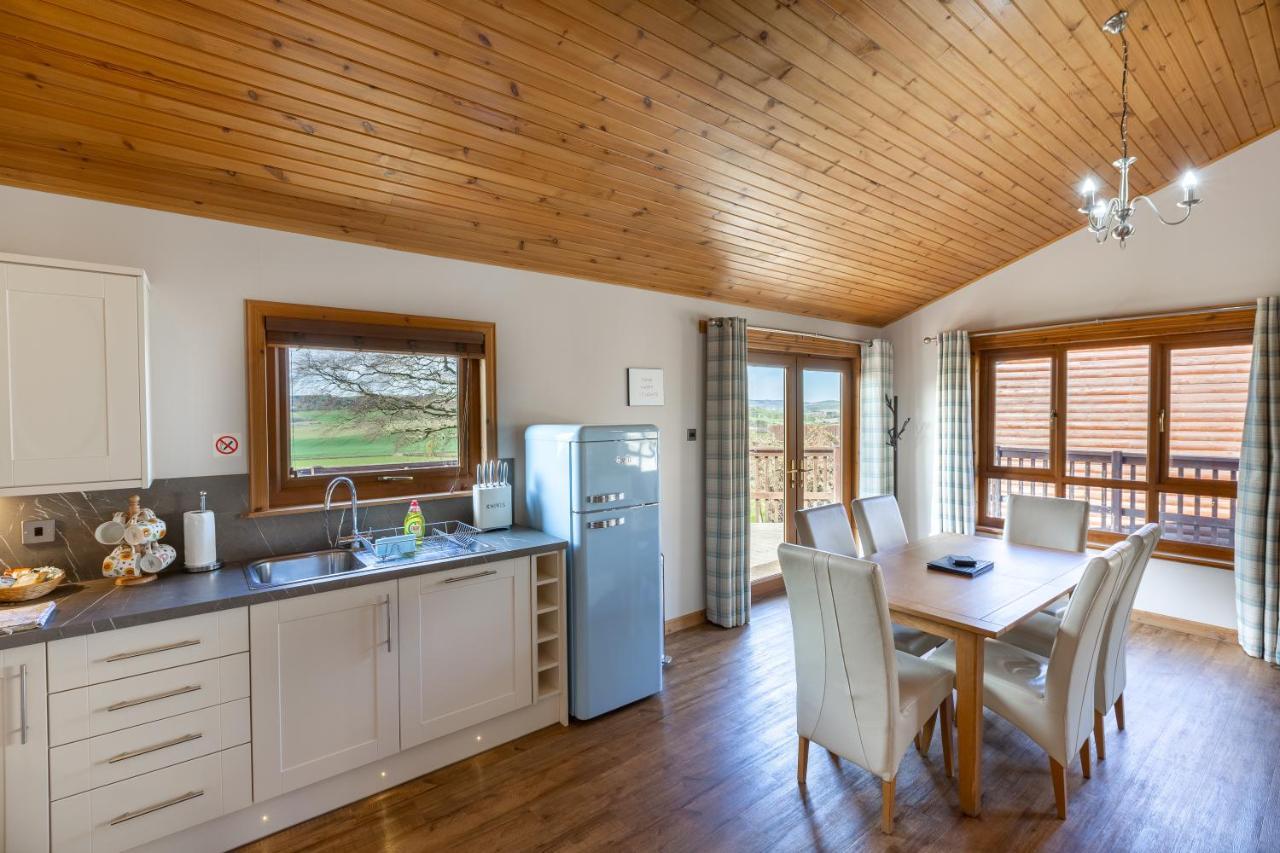 Douglas Fir Lodge With Hot Tub Cupar Luaran gambar